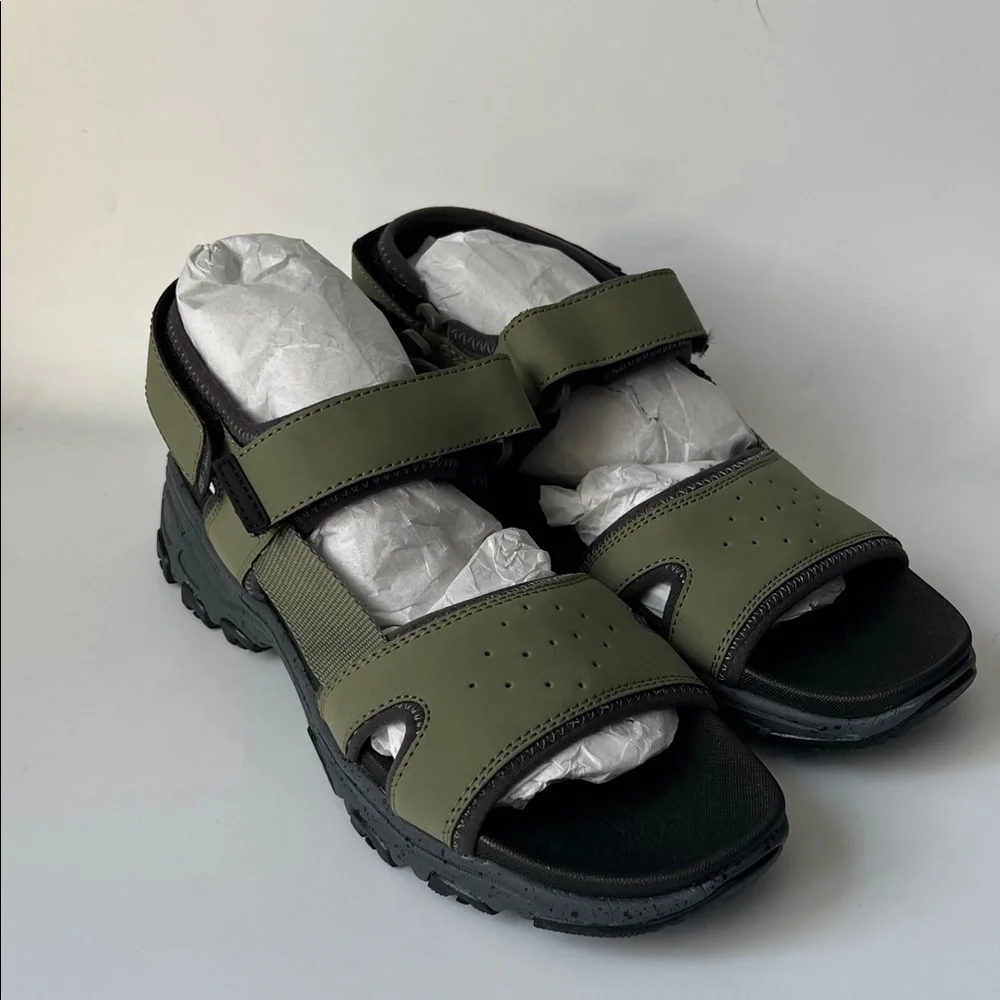 Bass Olive Green Men's Outdoor Sandals with Adjustable Straps - 9.5 - Picture 1 of 12